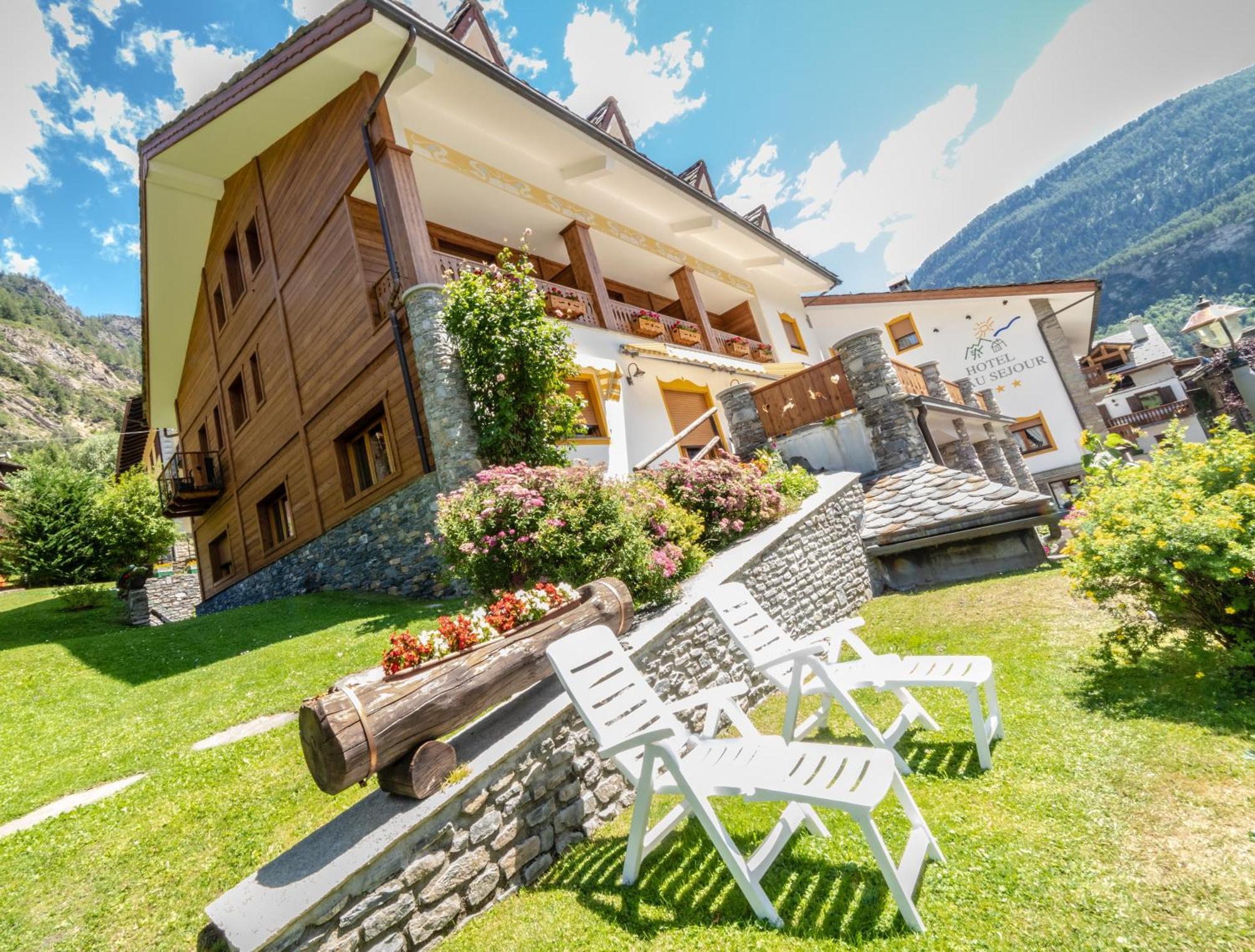 Hotel Beau Sejour Pre-Saint-Didier Bagian luar foto