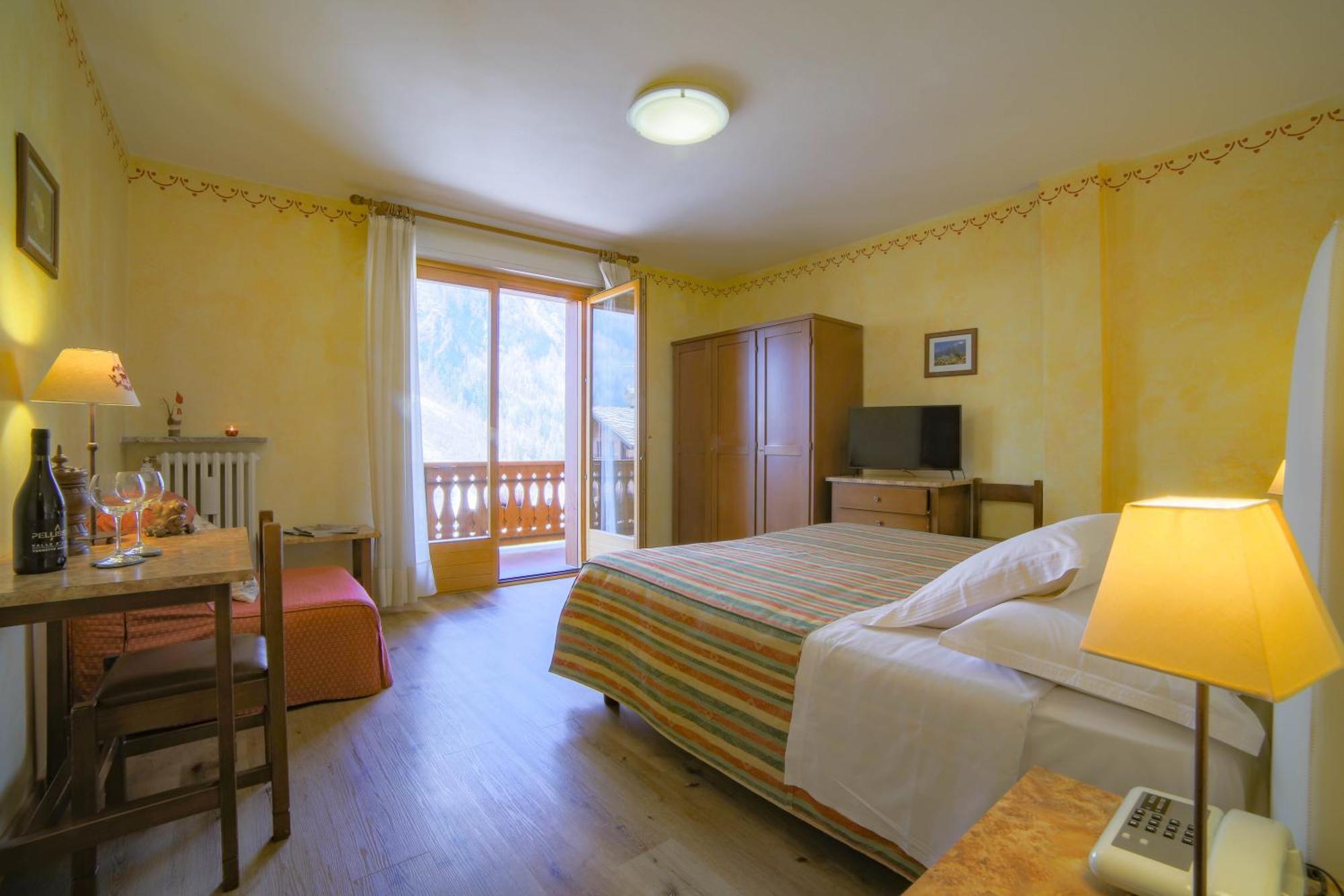 Hotel Beau Sejour Pre-Saint-Didier Bagian luar foto