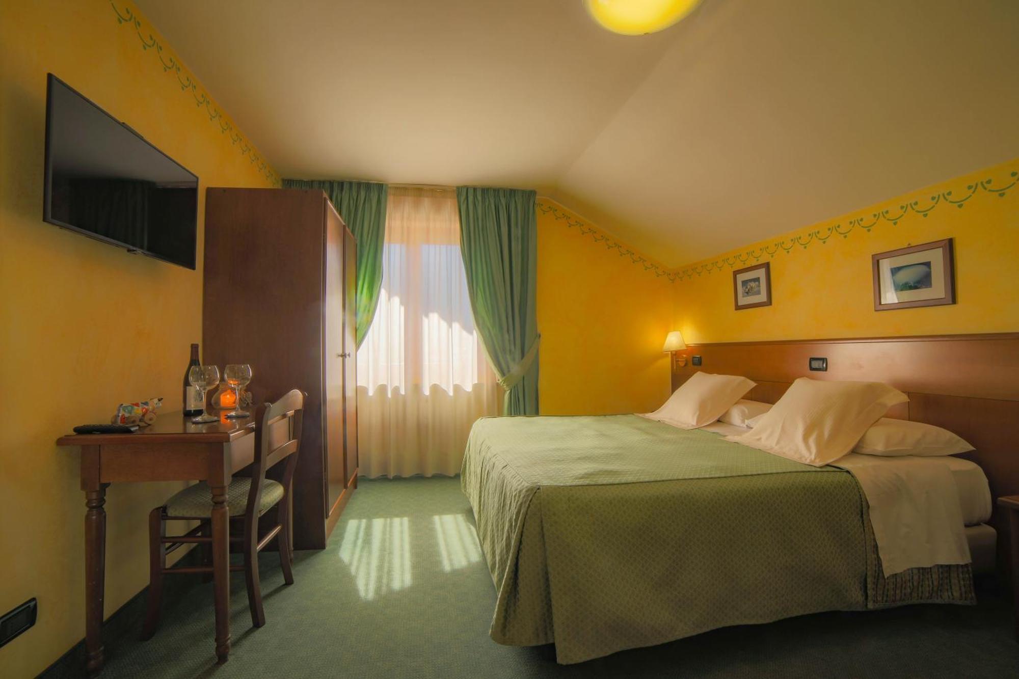 Hotel Beau Sejour Pre-Saint-Didier Bagian luar foto
