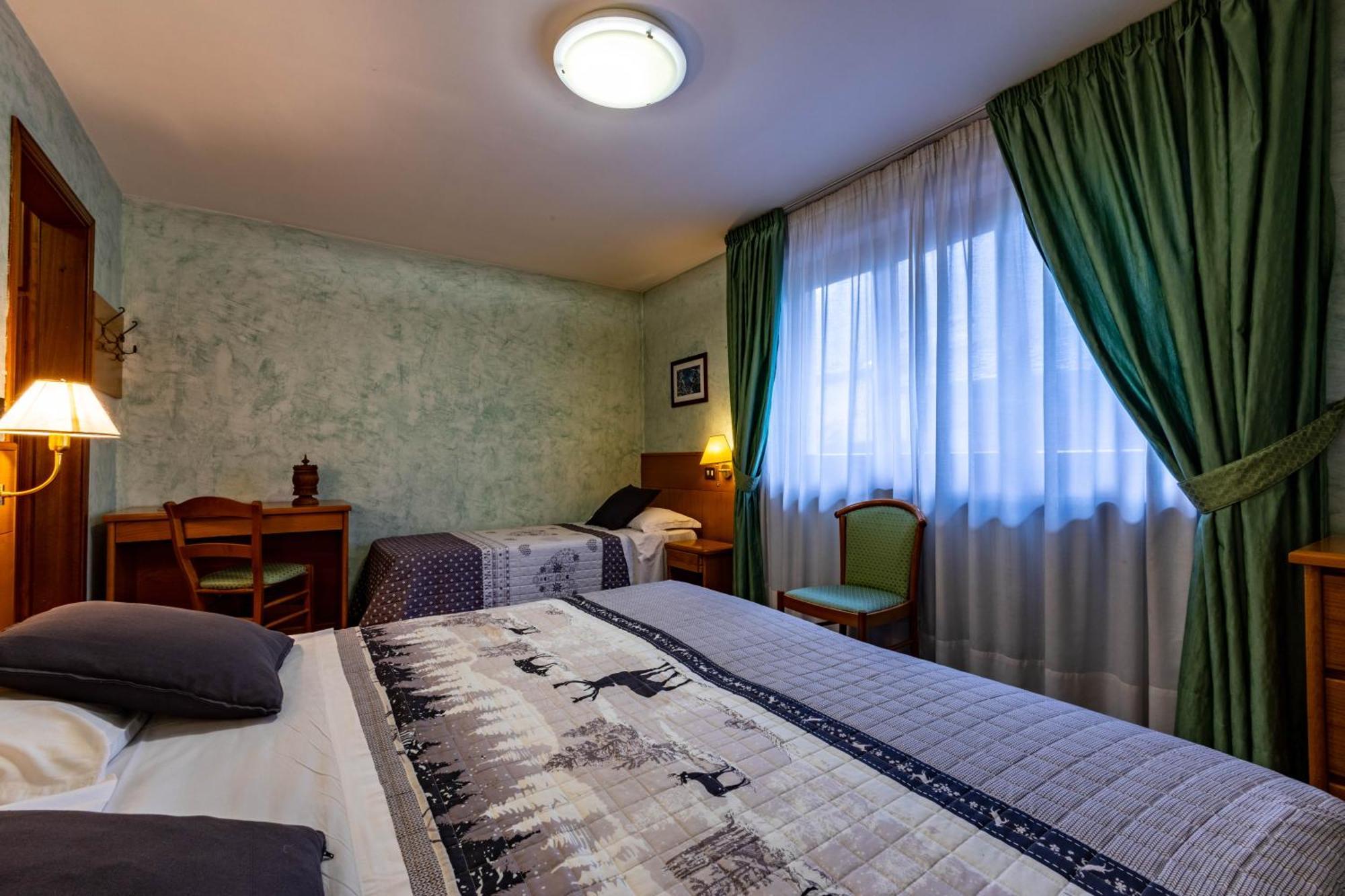 Hotel Beau Sejour Pre-Saint-Didier Bagian luar foto
