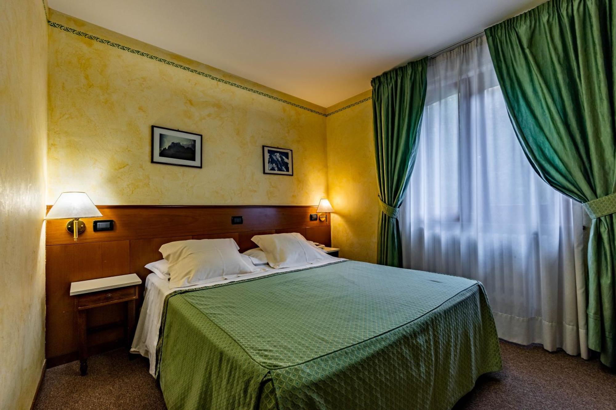 Hotel Beau Sejour Pre-Saint-Didier Bagian luar foto