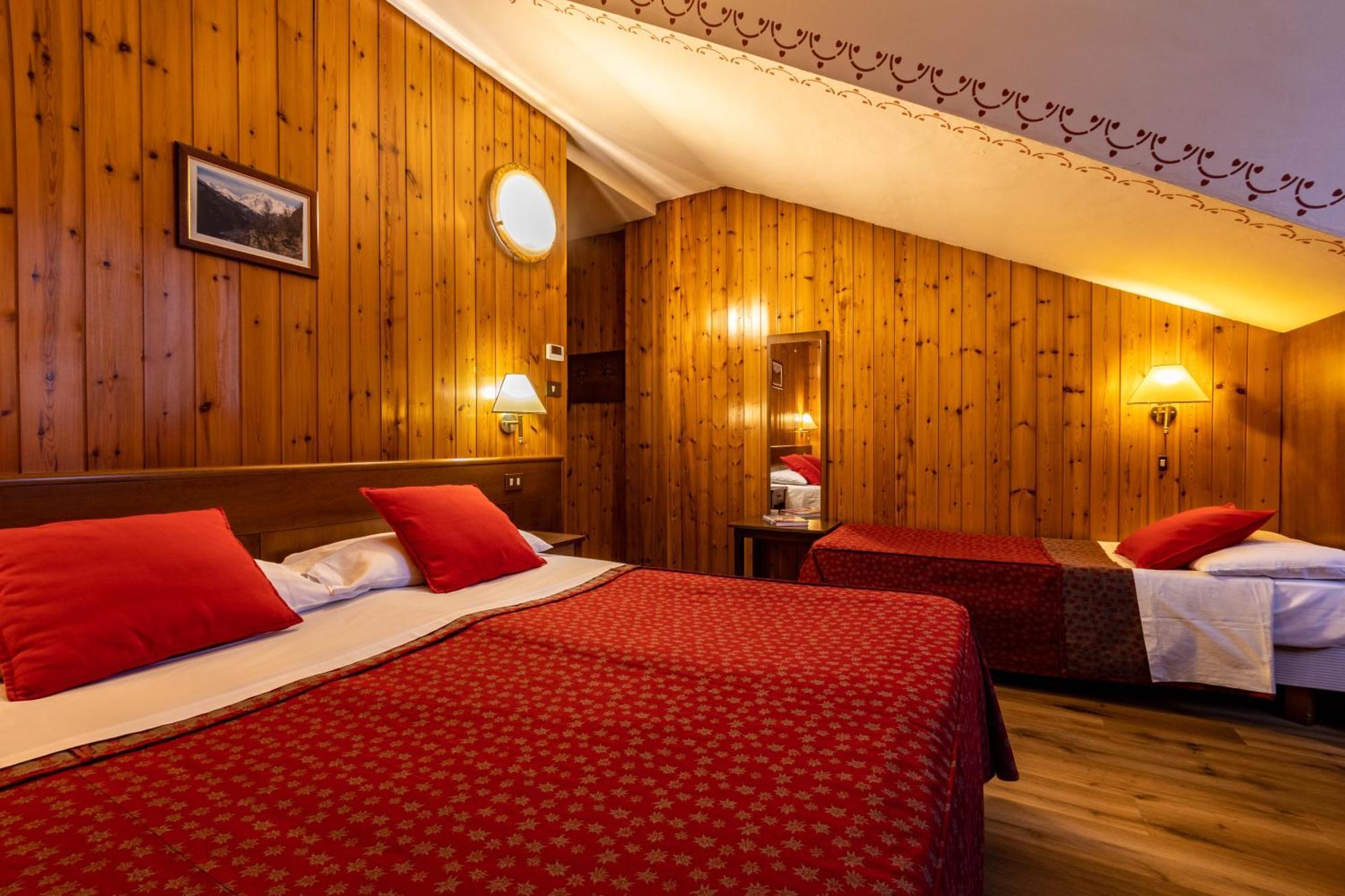 Hotel Beau Sejour Pre-Saint-Didier Bagian luar foto